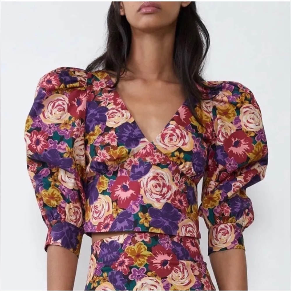 Zara pink purple floral puff sleeve crop top